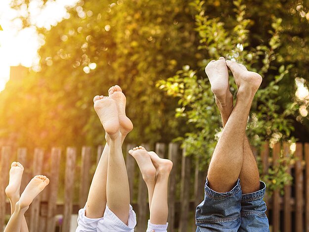 Familie im Garten